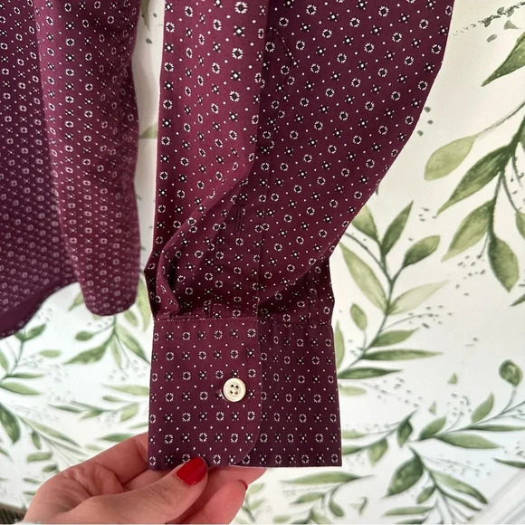 U.S. Polo Assn. long sleeve button down shirt. Size XL. Maroon with prin… - Picture 6 of 9